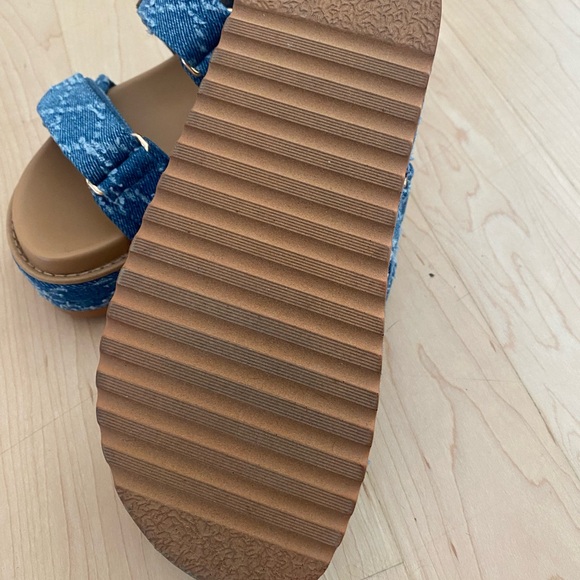 Steve MaddenBlue Denim Sandals - Picture 4 of 4
